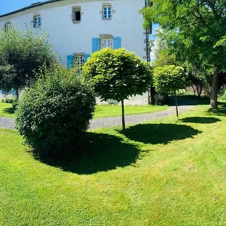 Domaine La Reveille 4* Dore-lʼÉglise