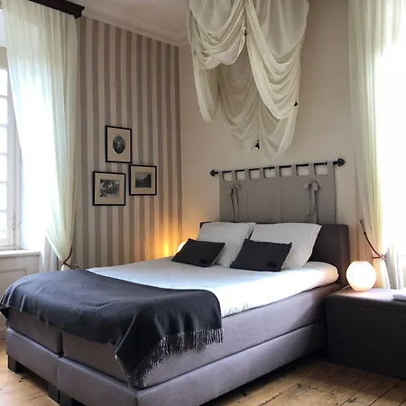Domaine La Reveille 4* Dore-lʼÉglise