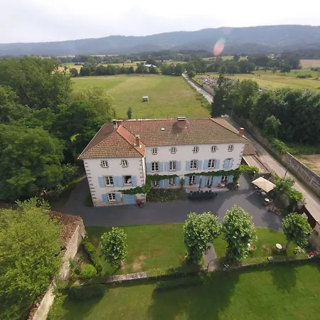 Alojamento de Acomodação e Pequeno-almoço Domaine La Reveille 4*