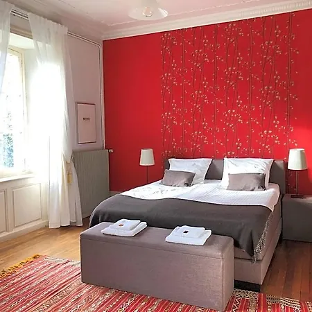 拉莱瓦尔葡萄园旅馆 4* Dore-lʼÉglise