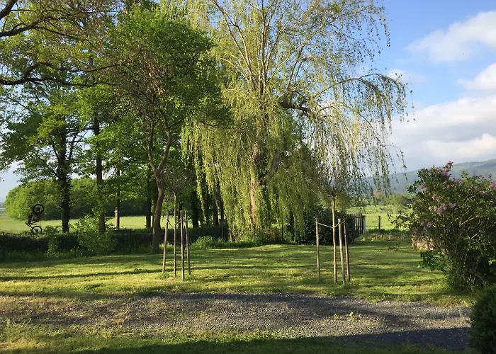 Domaine La Reveille 4* Dore-lʼÉglise